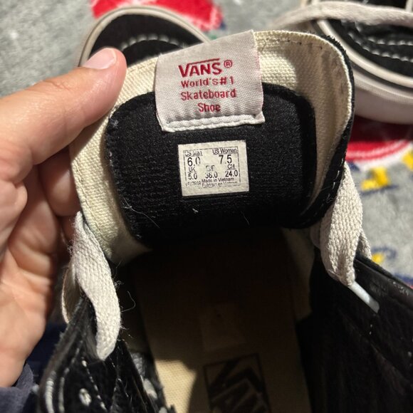 Black high top vans - Picture 2 of 3
